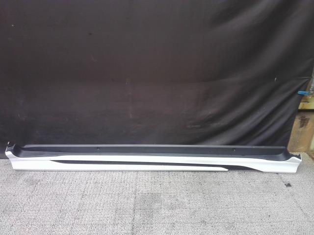 C-HR DAA-ZYX10 右 サイド ステップ スカート G モード ブルーノ モデリスタ 070拍卖