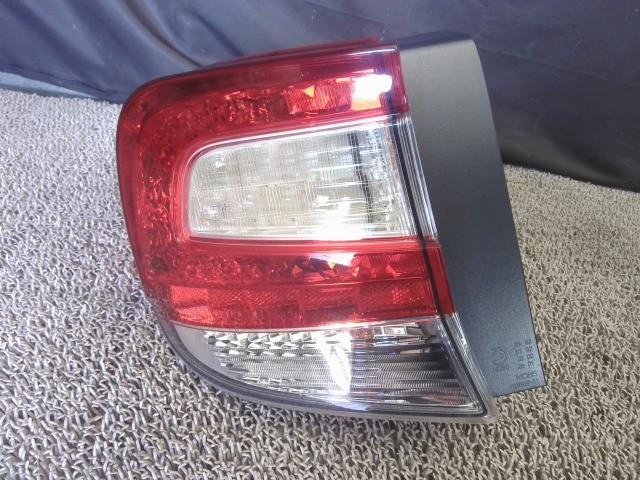 インプレッサ DBA-GK6 左テールランプ G4 2.0I-L アイサイト K1X FBM924-01 84912FL110拍卖
