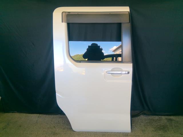 ウェイク DBA-LA700S リア 右 ドア リヤ G W24 M31Q8 67003-B2230拍卖