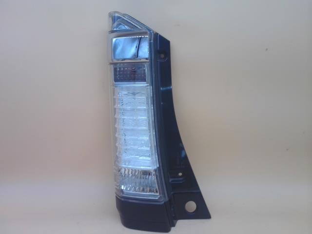 N-BOX DBA-JF1 左テールランプ カスタムG SSパッケージ NH624P D106 33551-TY0-J51拍卖
