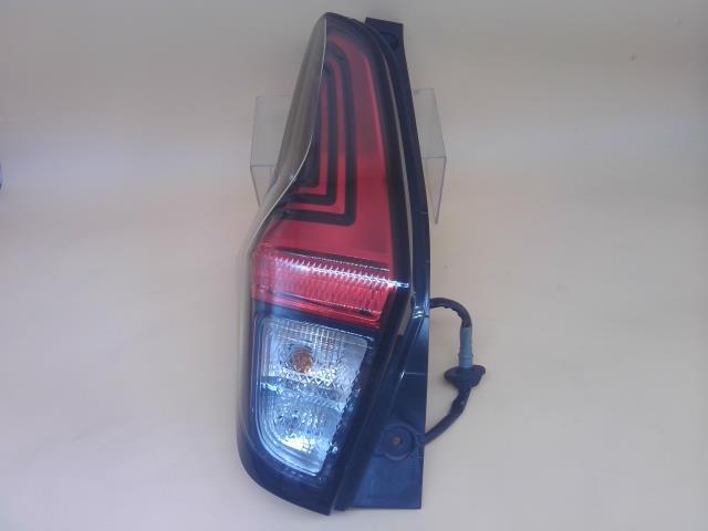 デイズ 5AA-B44W 左テールランプ ハイウェイスター X アーバンクロム プロパイロット W13 QBB D231 26555-7MA0A拍卖