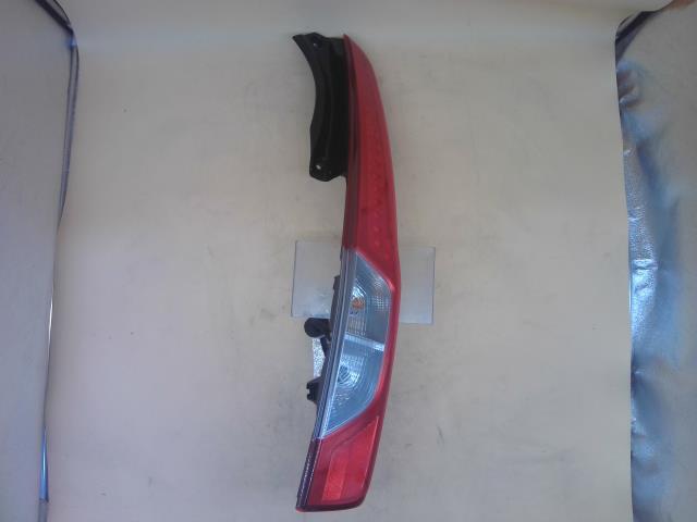 ムーヴ DBA-LA100S 右テールランプ X SA R67 D166 81550-B2530拍卖
