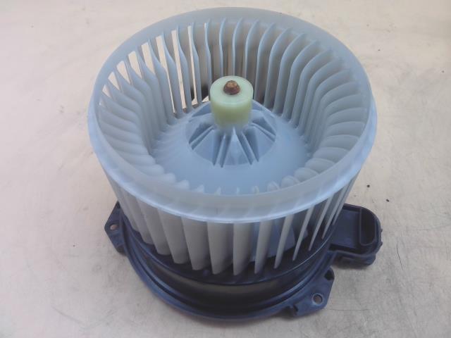 タント DBA-LA610S ヒーター ブロア ファン モーター カスタムX SA 4WD X07 0911 88550-B2100拍卖