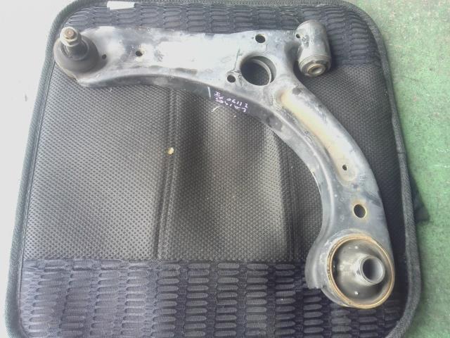 ムーヴ DBA-LA150S フロント 左 ロアアーム カスタム X X96 48069-B2090拍卖