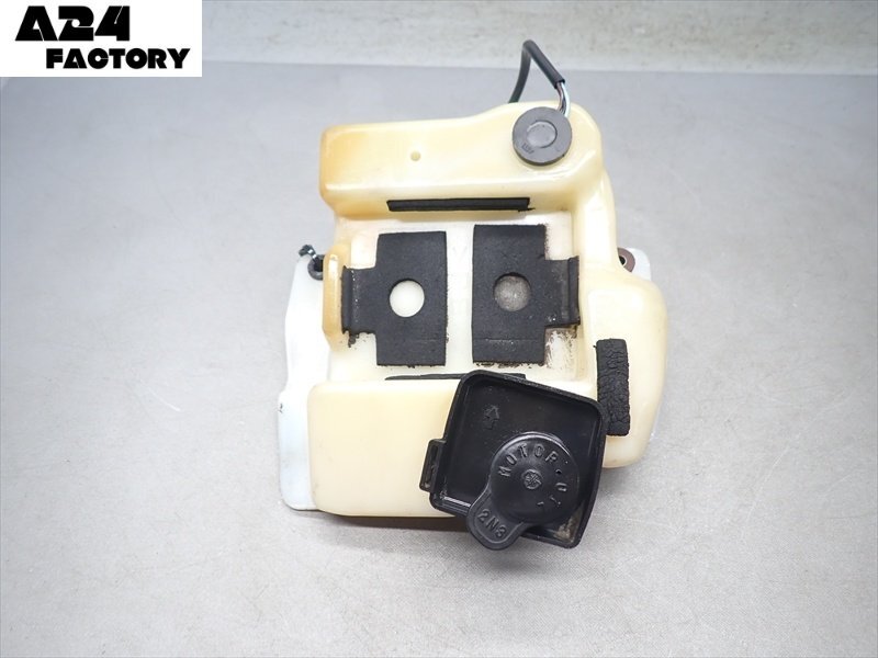 A1R7-0926 ヤマハ TZR50R 2サイクルエンジンオイルタンク 純正 【4EU-060~】拍卖