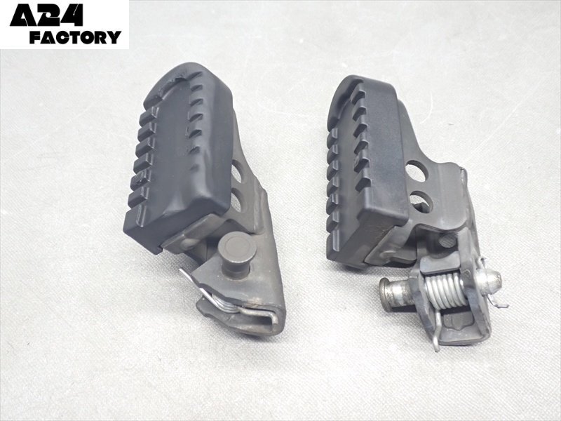 B1R7-1002 ヤマハ セロー250 メインステップ 左右 純正品 【DG31J-002~ 2018年式 ツーリングセロー 動画有】拍卖