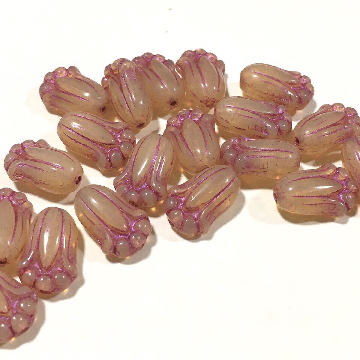 チューリップつぼみ10個 チェコビーズ hp拍卖