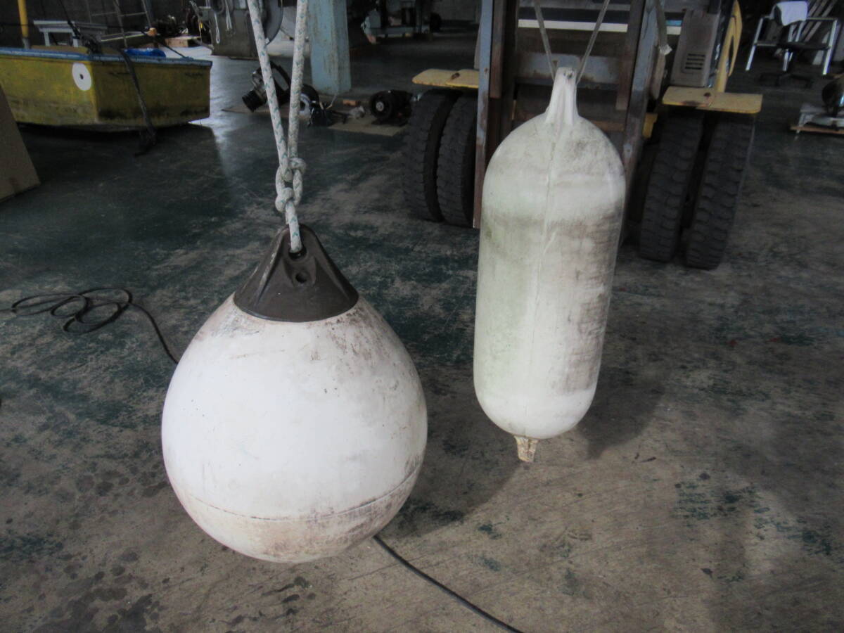 ペンドル フェンダー ブイ 2個セット Φ22㎝×72㎝ A4 径50cm 防舷材 中古 アイ Aシリーズ フェンダー拍卖