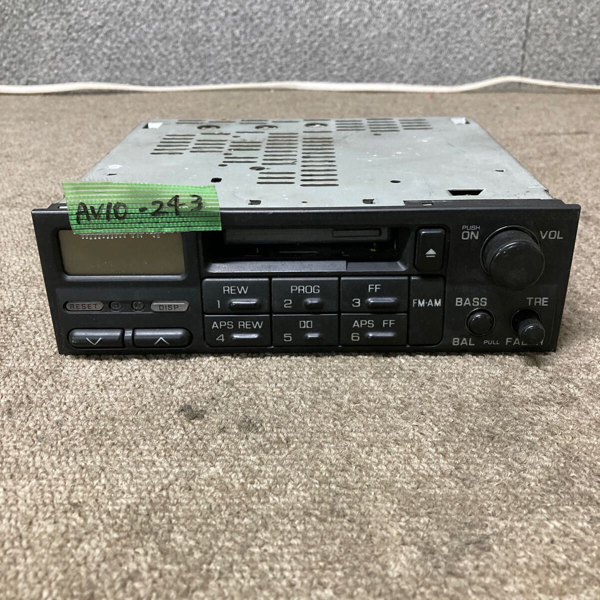 AV10-243 激安 カーステレオ 日産 clarion PN-9401F 0421883 FM/AM カセット オーディオ 旧車 通電未確認 ジャンク拍卖