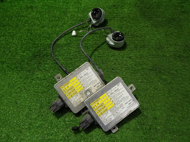 モビリオ エディックス 純正 バラスト 左右 GK1/2 W3T13072 ホンダ 251003208拍卖