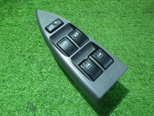 ムーヴラテ パワーウィンドウスイッチ L550S/L560S 84820-B2090 ダイハツ 251007216拍卖
