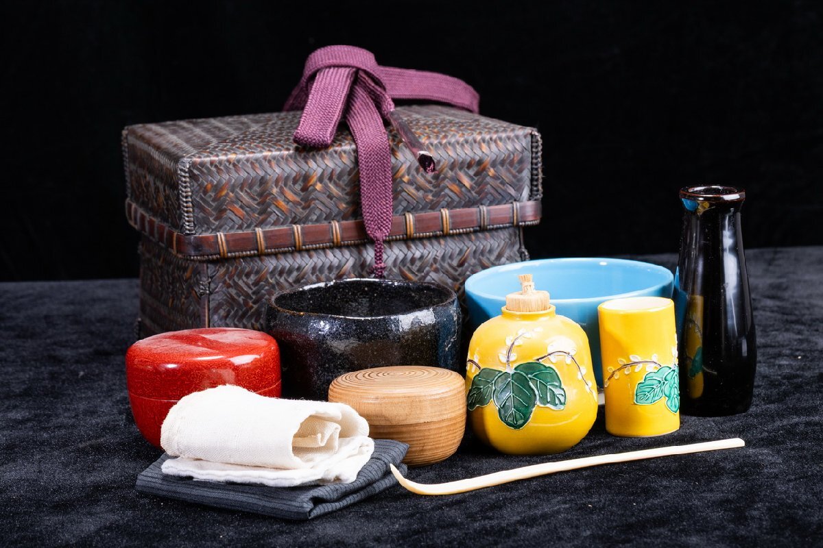 【珍品堂】1円から P11-V20 茶碗 茶入 天然素材 特殊白材 茶道具 御所籠 茶道具付 竹細工 藤編 茶籠 茶箱 斎 竹編御所籠一式揃 皆具揃 茶器拍卖