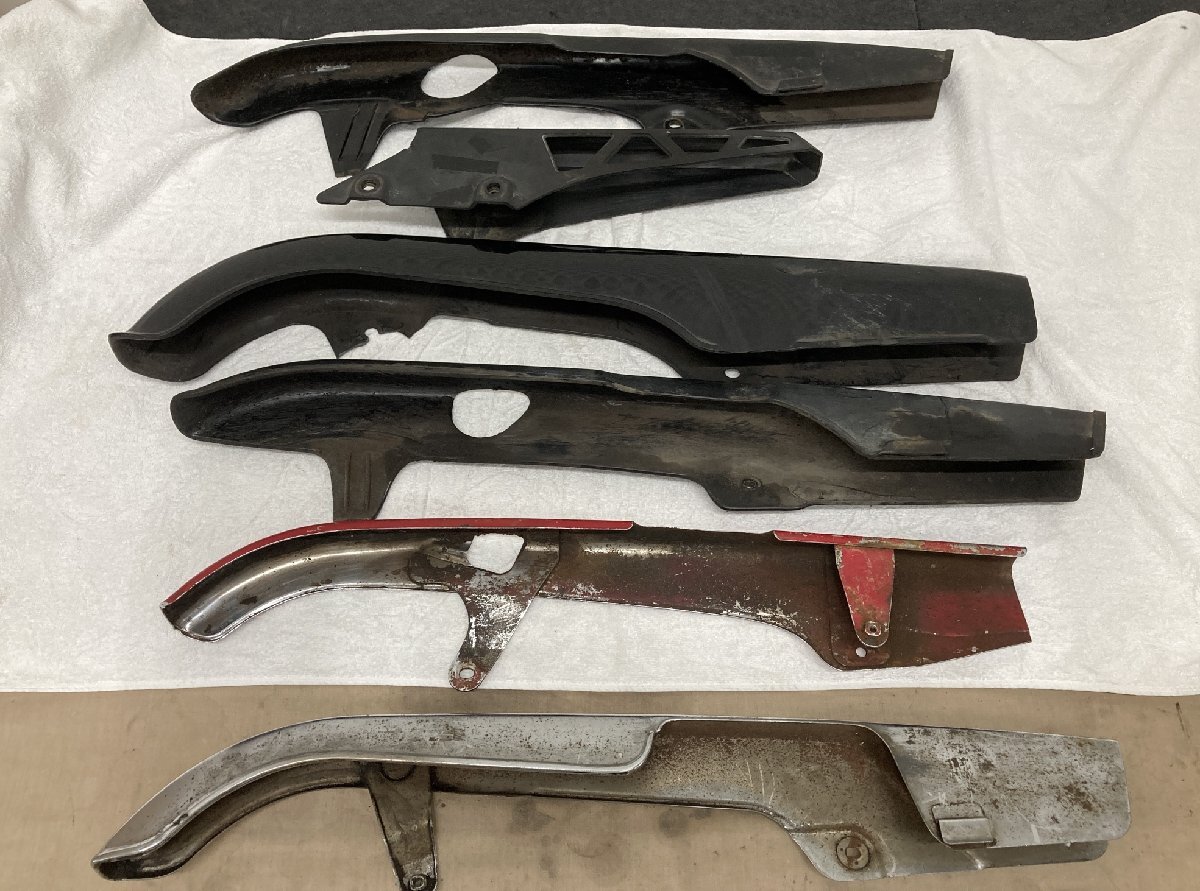 【中古 現状品】ホンダ CB250N.400N CB750F スズキ GS750 チェーンカバー チェーンケース 車種不明もあります 6点 まとめ売り / bk-A215拍卖