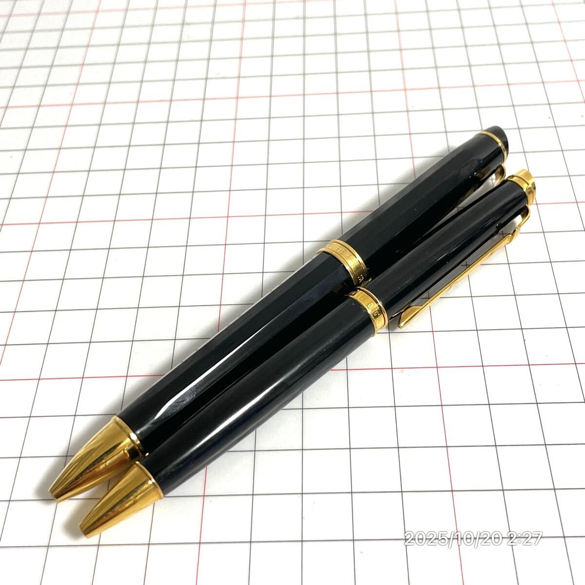 1000円〜 美品 CARANd'ACHE カランダッシュ 中軸 太軸 ツイスト式 ブラック×ゴールド ボールペン 筆記具 2点セット拍卖