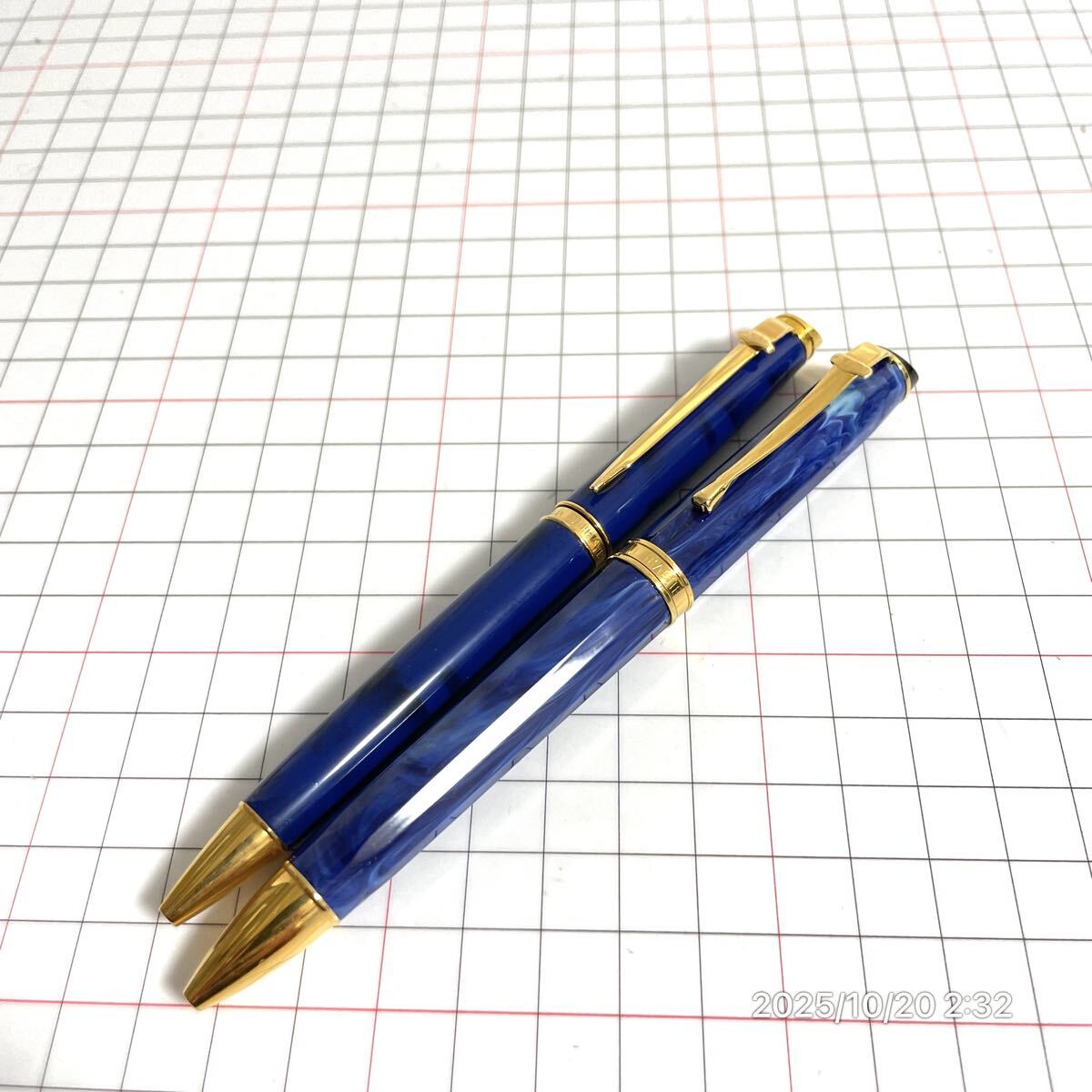 1000円〜 美品 CARANd' ACHE カランダッシュ 中軸 太軸 ツイスト式 ブルー×ゴールド ボールペン 筆記具 2点セット拍卖