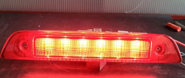 ★ トヨタ シエンタ  NCP81 ハイマウントストップランプ 81570-52170   純正中古部品 自管理5ta370 拍卖