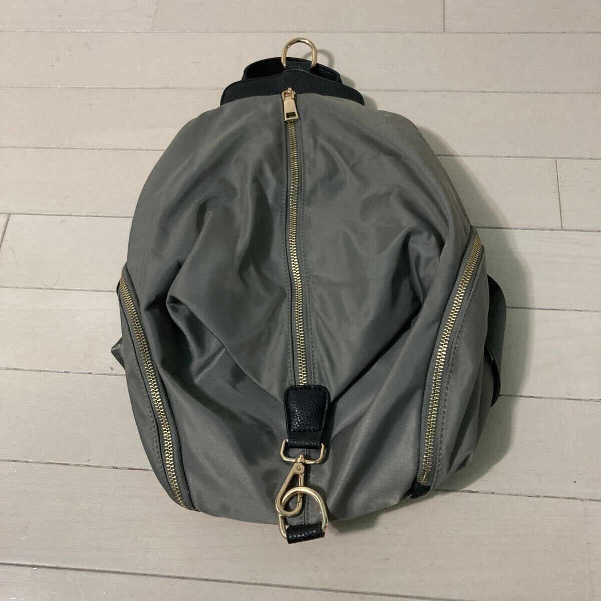 デザイナーズ ナイロン製 リュックサック・ レザータグ拍卖