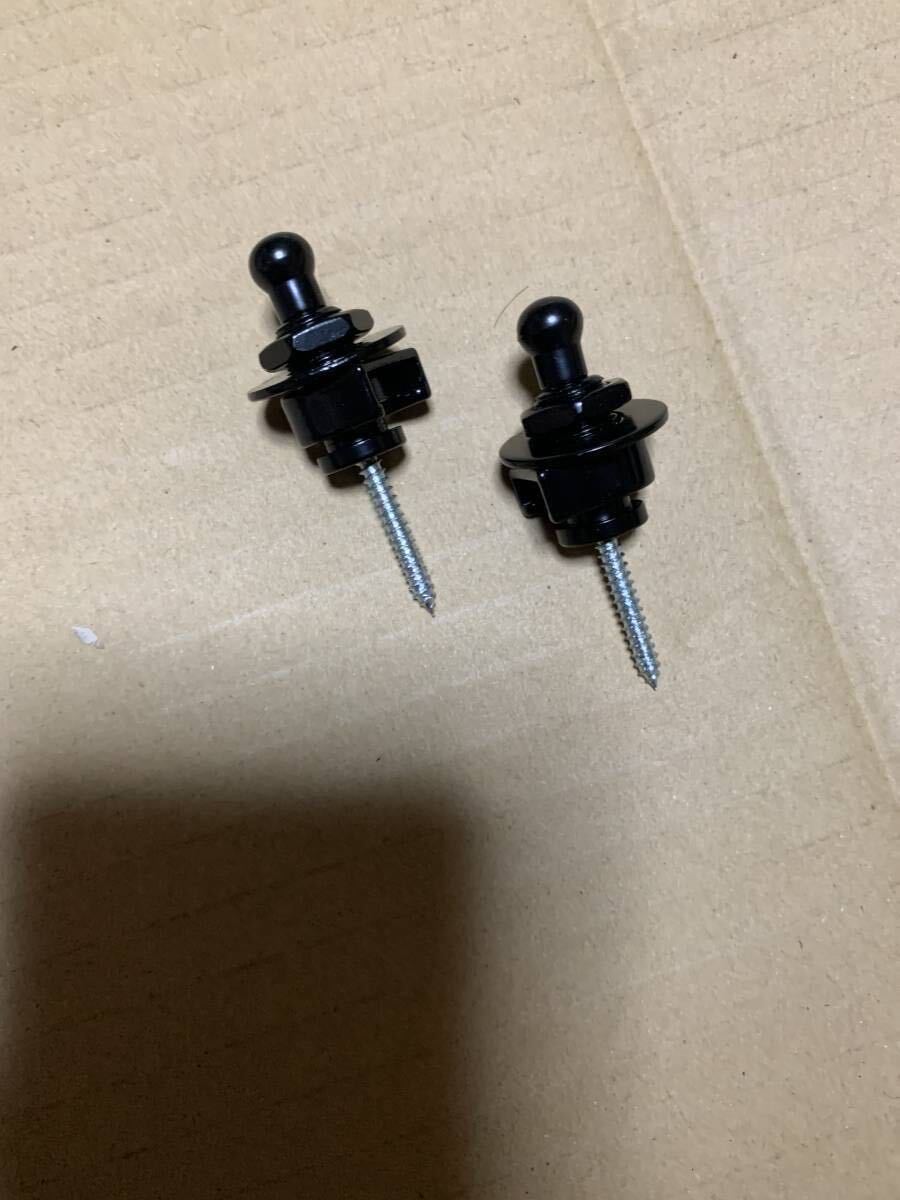 ストラップピン黒色拍卖