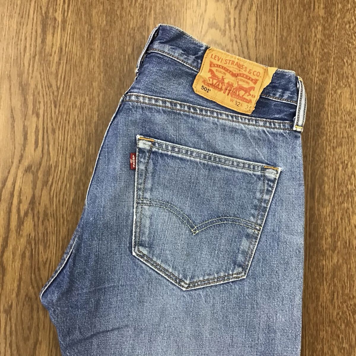 【GJ123】Levi's 501 W32 L34 定番ストレート 色落ち加工 ジーンズ ジーパン デニムパンツ メンズブランド古着 リーバイス501 送料無料拍卖