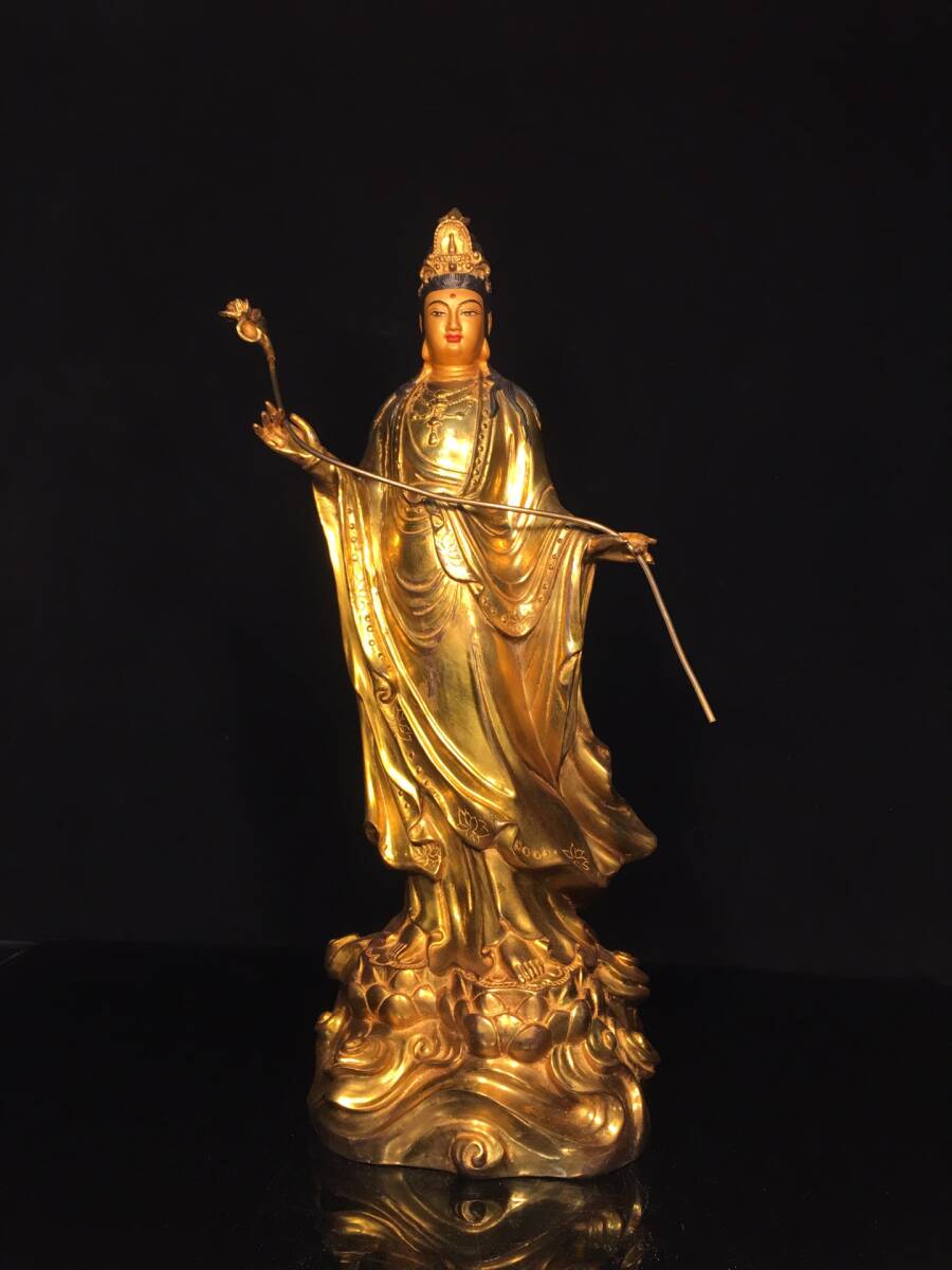 【超珍館蔵】銅製 塗金 畫臉 站觀音仏像 仏像 宗教 仏教古美術 供養品 古賞物 古董品 古美術品 時代物 旧家蔵出 稀少珍蔵品拍卖