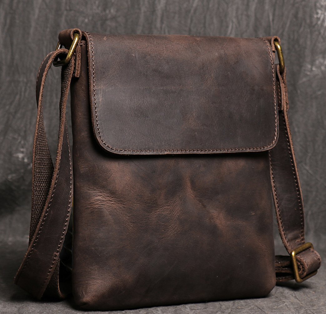本革 レザー ショルダーバッグ 斜め掛けバッグ メッセンジャーバッグ 斜め掛けバッグ 牛革 肩掛け鞄 通勤 通学拍卖