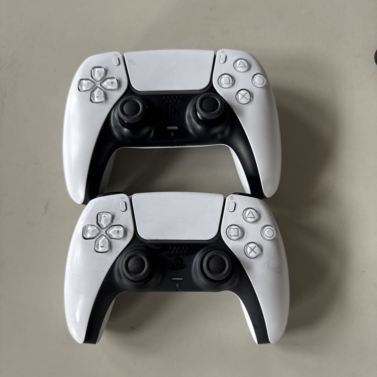 デュアルセンス DualSence ワイヤレスコントローラー CFI-ZCT1J デュアルセンス ホワイト 2点セット拍卖