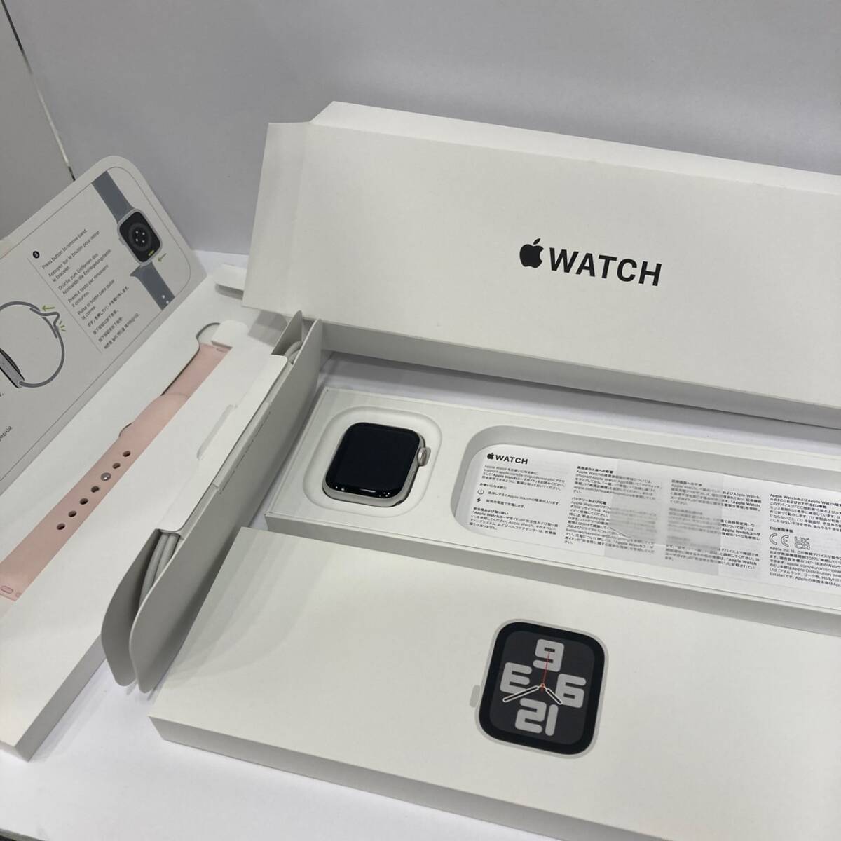 電池99% Apple Watch SE 第2世代 40mm GPS + Cellular SIMフリー シルバー 中古美品 MRWN3J/A A2725 即日発送可能◆送料無料◆2711拍卖
