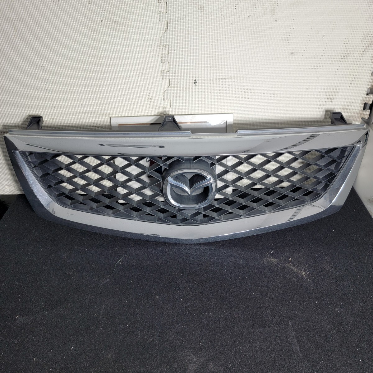 フロントグリル MAZDA BONGO FRIENDEE SG5W / SGEW //SGL5 / SGLW /SGE3/SGL3拍卖