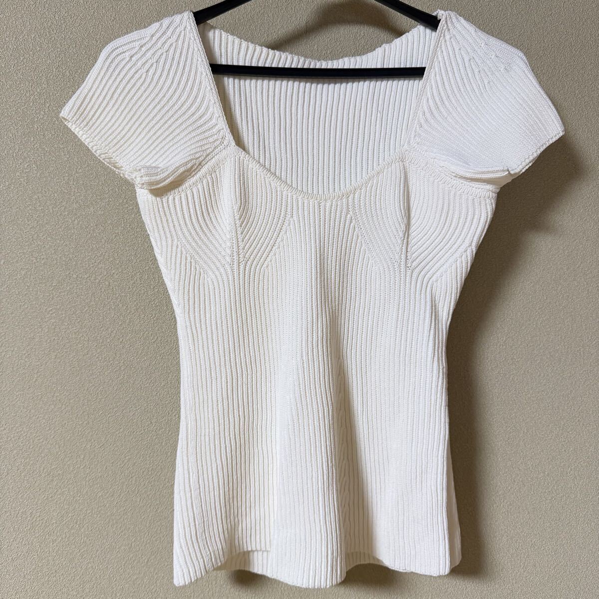 スクエアネックニット 韓国ファッション拍卖