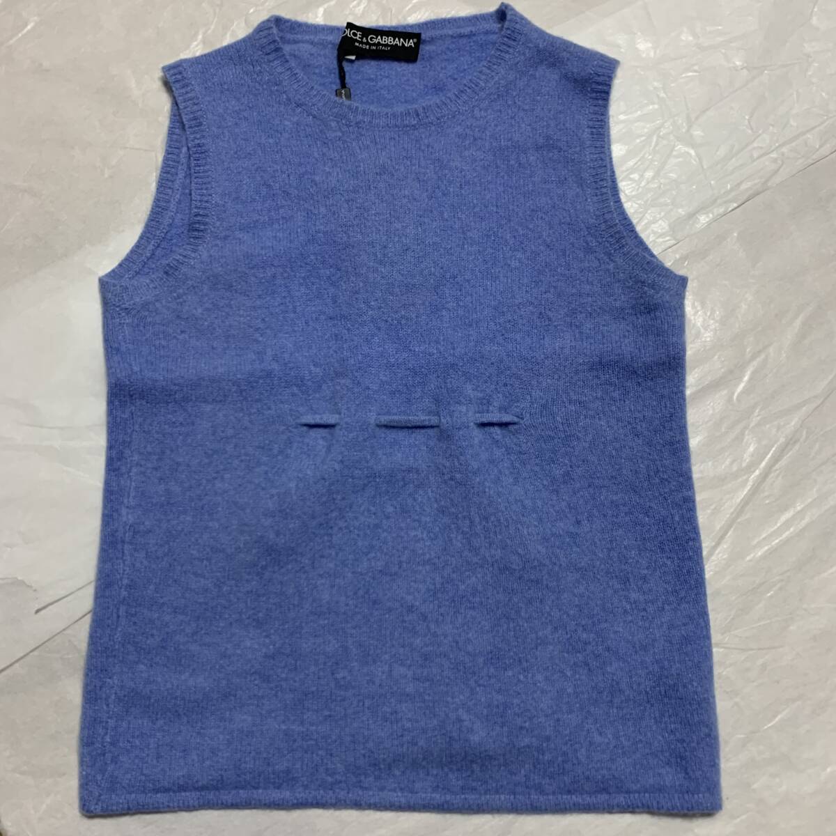 Dolce&Gabbana ドルチェアンドガッバーナ カシミヤノースリーブニット拍卖