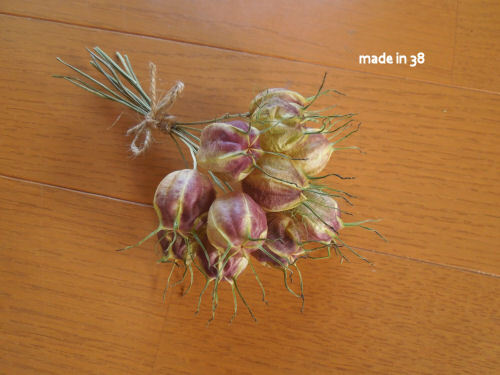 ドライフラワー ニゲラ  シャビー アンティーク ミニ丈 男前 雑貨 リース 瓶挿し拍卖