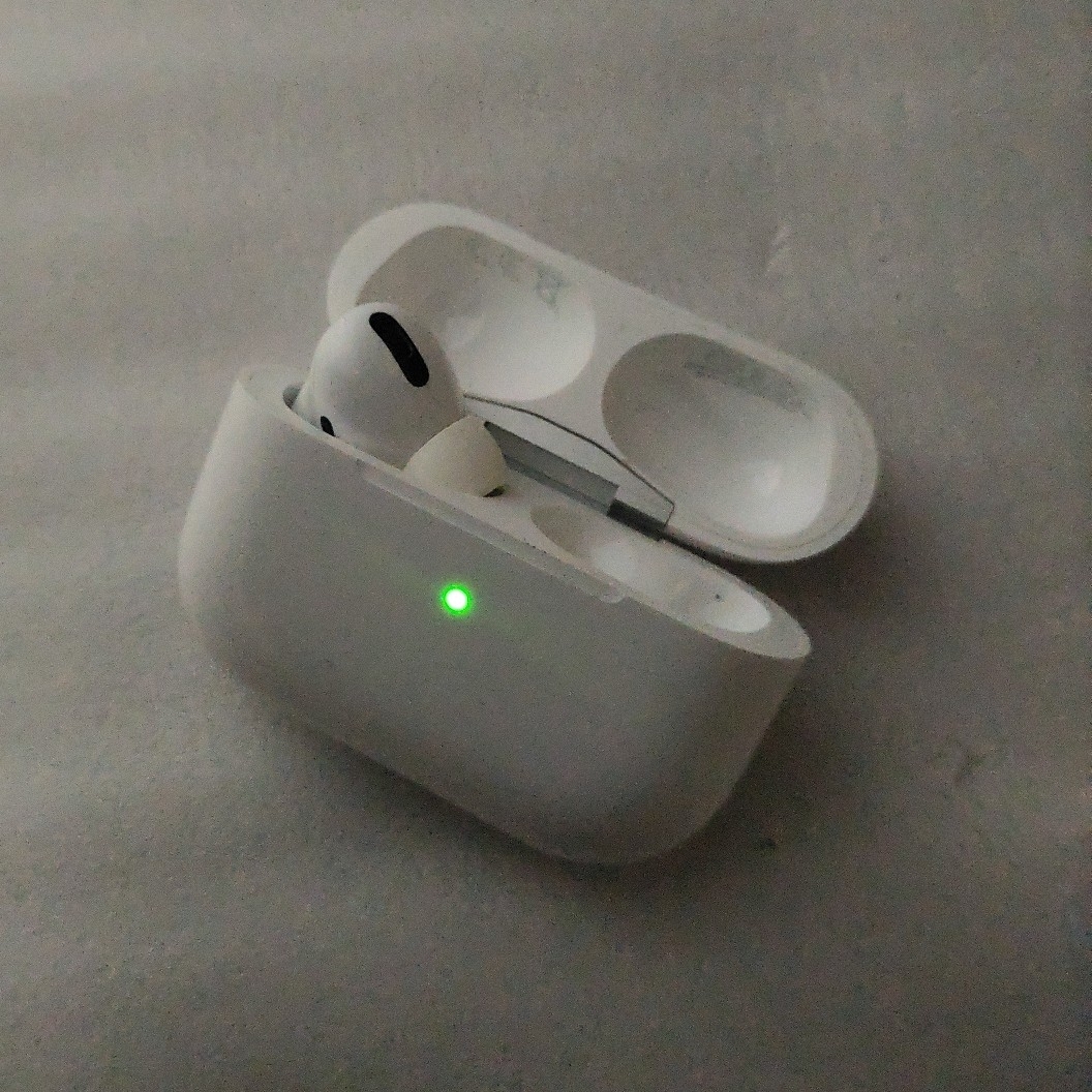 Apple AirPods Pro 第1世代 A2190 充電ケース A2084 L 左のみ ワイヤレスイヤホン 拍卖