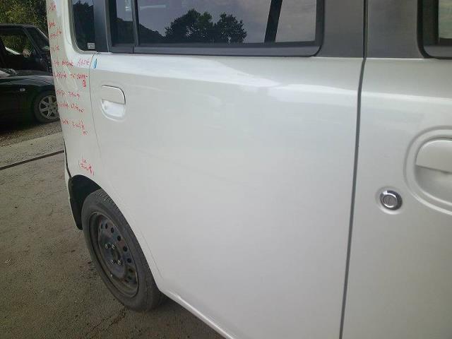 ムーヴコンテ DBA-L575S 右リアドア W24 パールホワイトIII拍卖