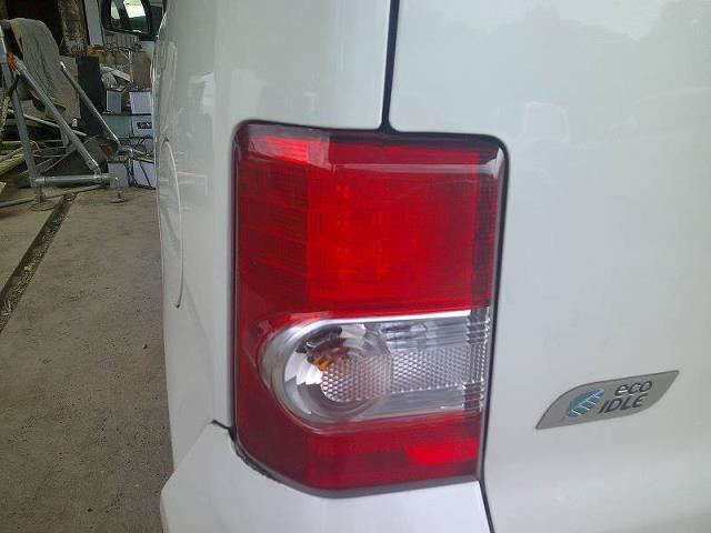 ムーヴコンテ DBA-L575S 純正 左テールランプ/テールレンズ LED トーカイデンソー 20513拍卖