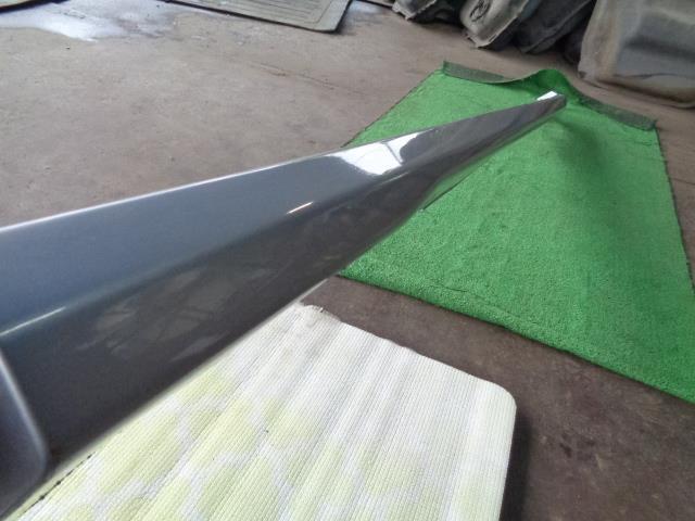 ホンダ ステップワゴン CBA-RF5 右サイドステップ/サイドスポイラー 純正 NH623M サテンシルバーメタリック拍卖