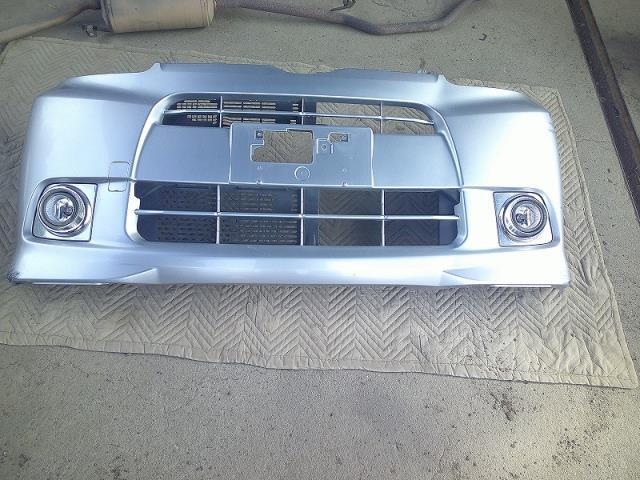 タント DBA-L375S 純正 フロントバンパー フォグ付 S28 ブライトシルバー(M)拍卖