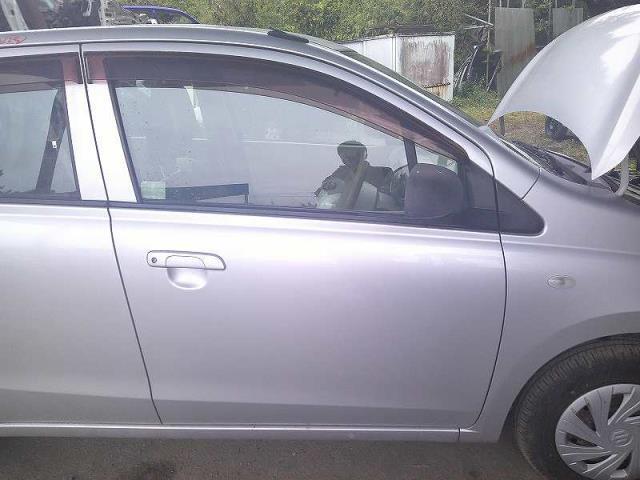 アルト DBA-HA35S 右フロントドア 運転席 Z2S シルキーシルバー(M)拍卖