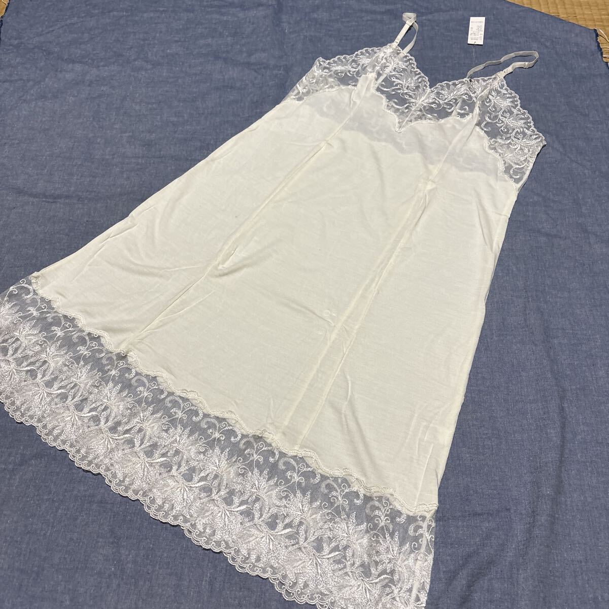 昭和 レトロ スリップ 吊り型スリップ 丈95 LL オフホワイト 絹混拍卖