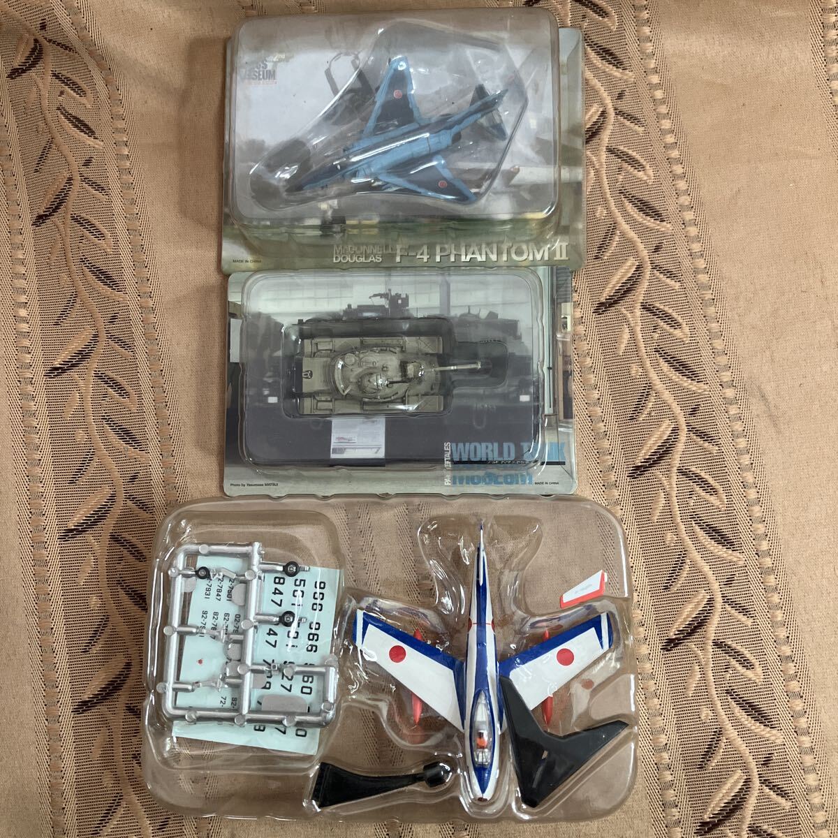 McDONNELL DOUGLAS F-4 PHANTOM II 戦闘機 戦車 MUSEUM Strv.103 玩具 おもちゃ フィギュア ワールドタンクミュージアム 拍卖