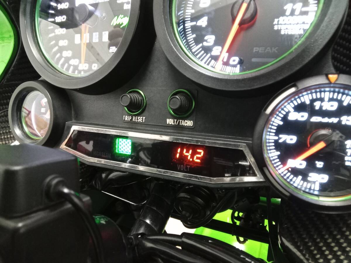 GPZ900R系メーター 専用ビルトインデジタル電圧計【青】拍卖