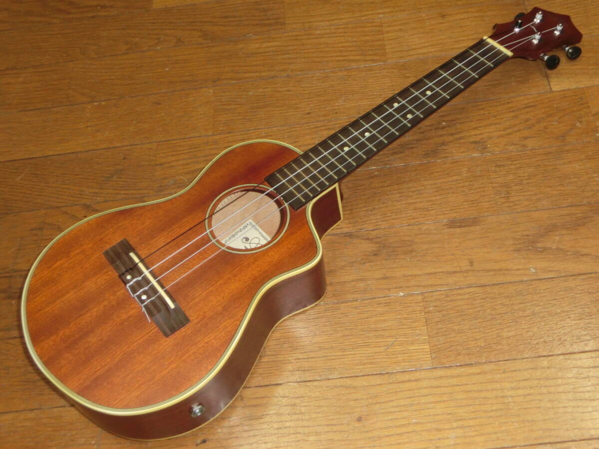 ARIA AUKT-2CE★アリア テナーサイズ エレキウクレレ★美品!拍卖