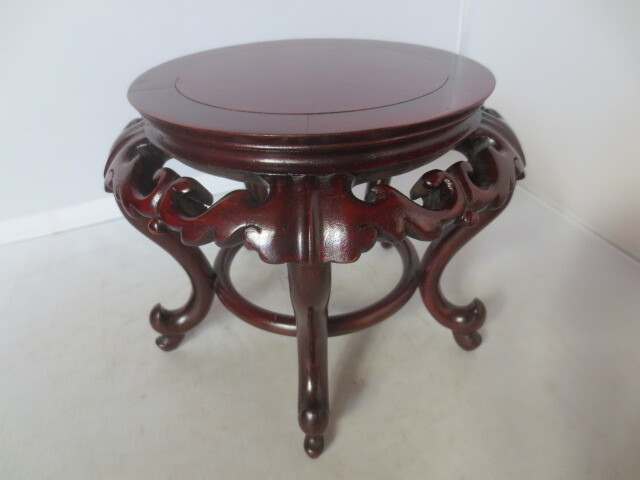 【艸】 R7/10/10-3 唐木透かし膜高卓 花台 香炉卓 平卓 盆栽水石花台 天盤幅約15.5センチ 中国古玩 10oct3拍卖