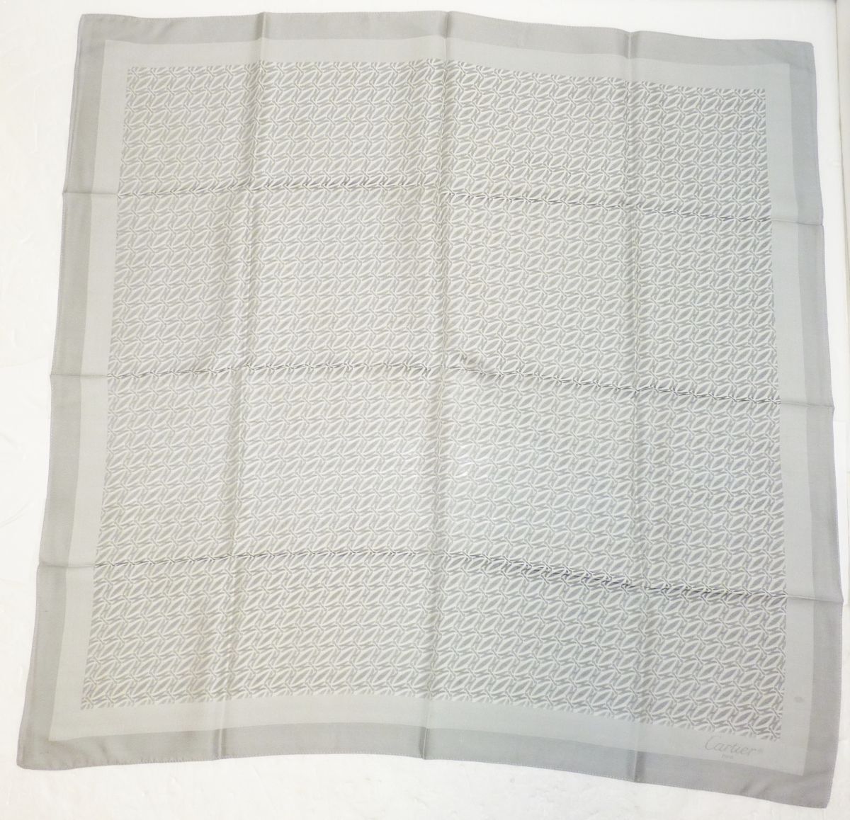 Cartier(カルティエ) シルクスカーフ 70cmx68cm 707119-F04A拍卖