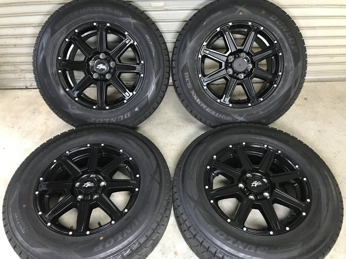 【225/70R16】溝有ダンロップ スタッドレスタイヤ【16×7J+42 PCD114.3 5H】Black Forceアルミホイール 4本 デリカD5,ハリアーなど拍卖