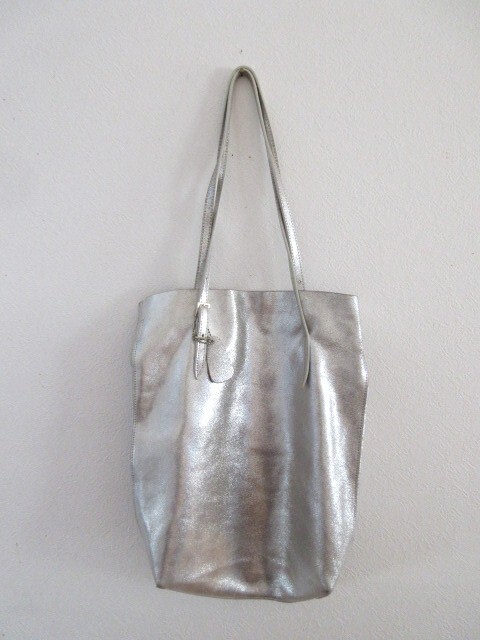 CEPICA 牛革 シルバーメタリック トートバッグ 拍卖