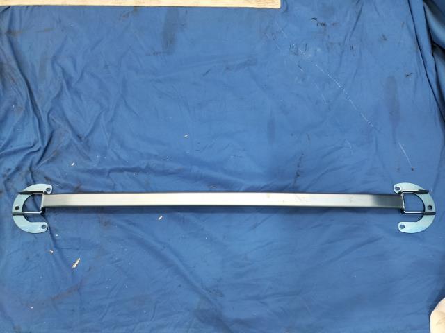 DBA-FB420 ボルボ V60 T5 右H 平成30年 社外 ERST エアスト F フロント タワーバー拍卖