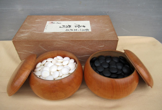 即決■碁石 蛤 9.5mm 桜碁笥入り■囲碁 ね-87拍卖