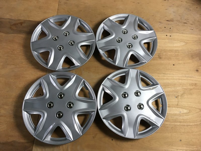 ホンダ N-BOX (シルバー) スポークタイプ 14インチ ホイールカバー 4枚セット 1ヶ月保証付き ホイールキャップ セット 即納拍卖