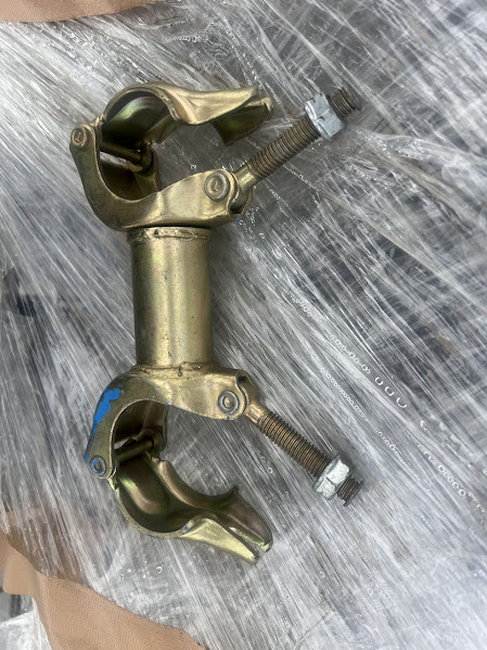 ☆ 中古 兼用 大筋交クランプ 1個 ☆ # タカミヤ トラスコ ESCO エスコ φ42.7 φ48.6mm 単管 ブラケット 足場 枠組足場 次世代足場拍卖