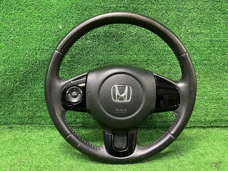 ☆N-ONE JG1 レザーステアリング ハンドル 小傷・線傷・スレ有り レザーに目立つ破れやほつれ無し 送料サイズ【B】拍卖